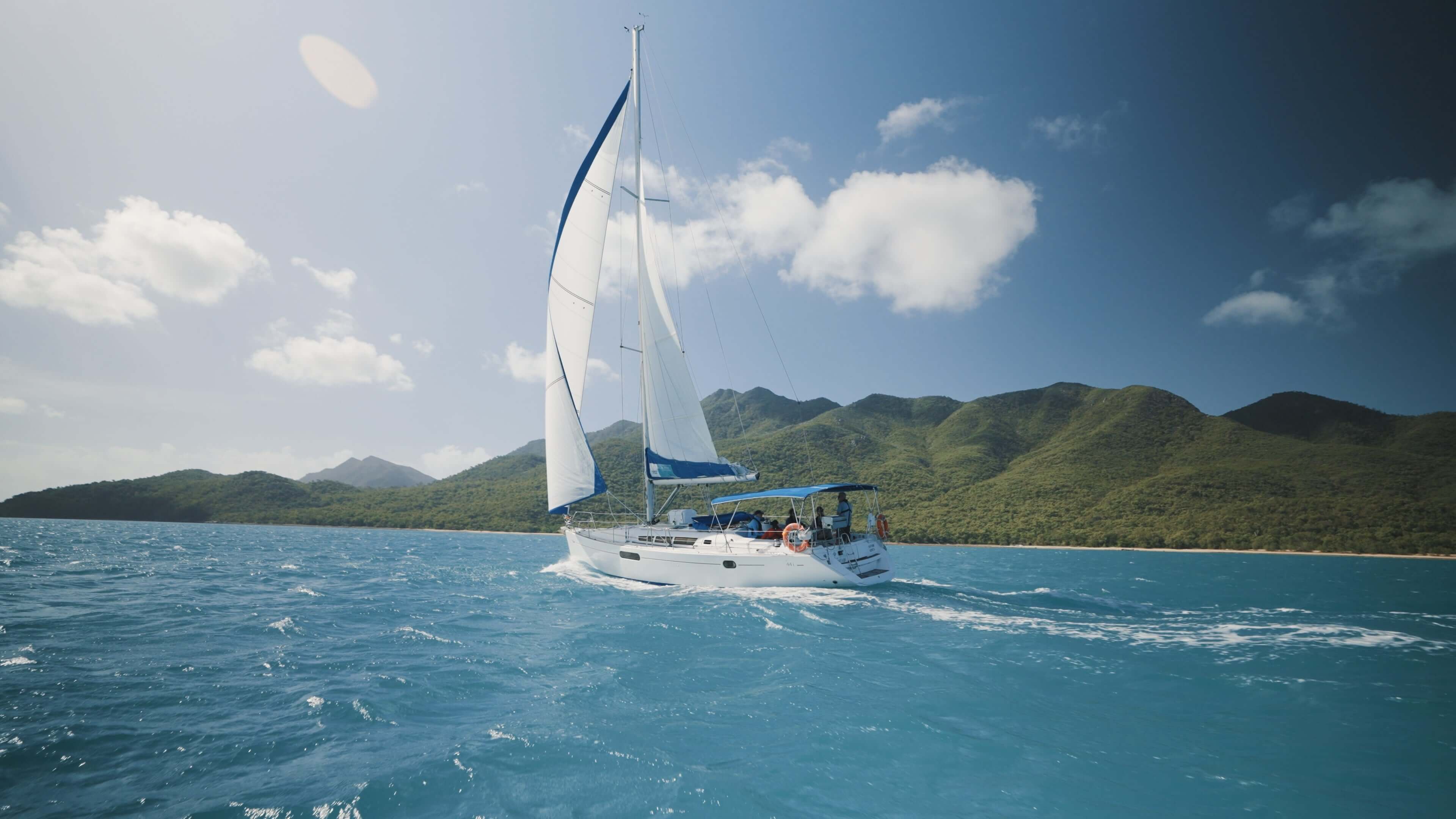 Mainstay Sailing sailing training